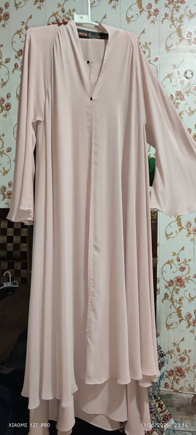 Light weight summer friendly abaya with soft fabric hijab