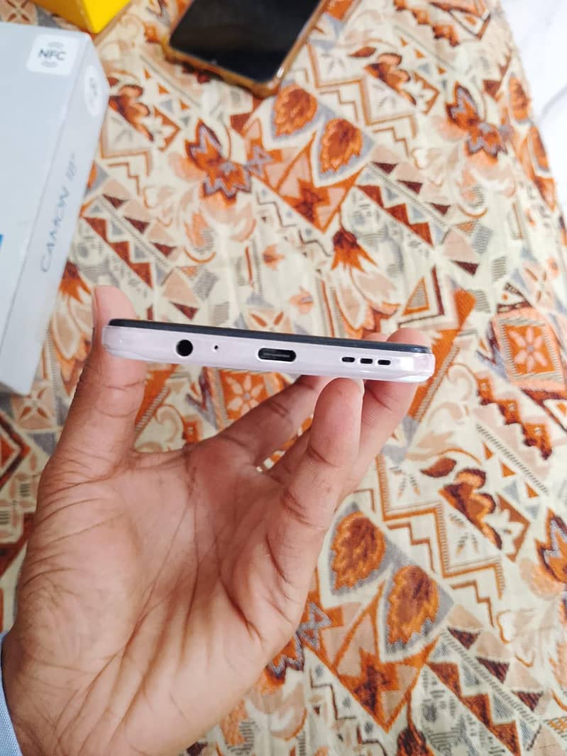 Tecno Camon 18P 3