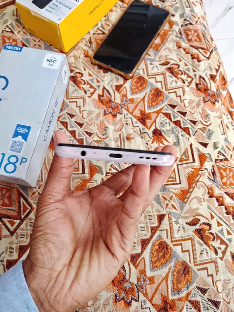 Tecno Camon 18P 4