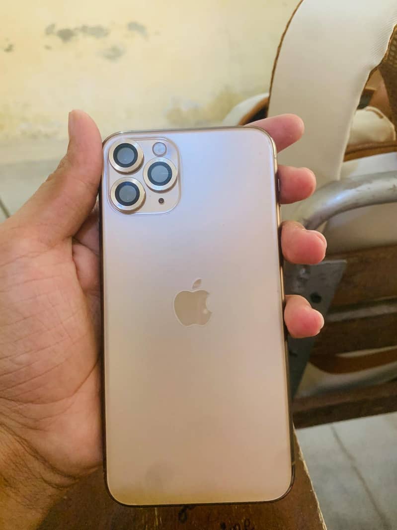 Apple iPhone 11 Pro 1
