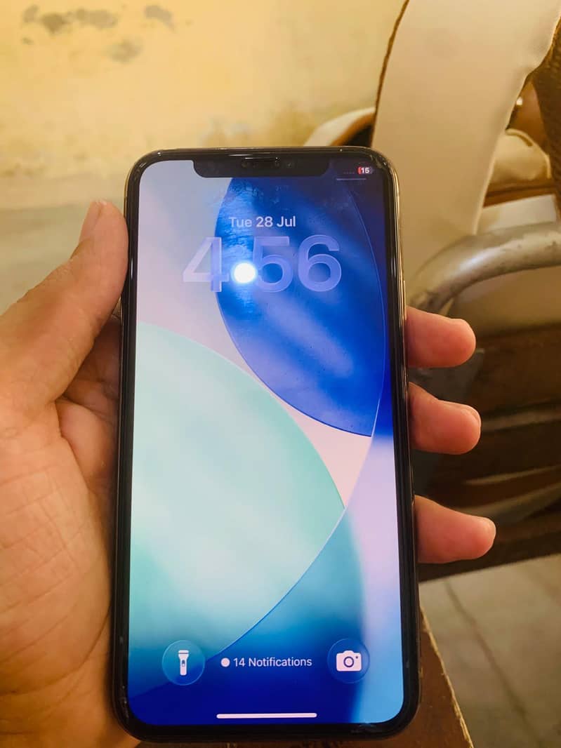 Apple iPhone 11 Pro 2
