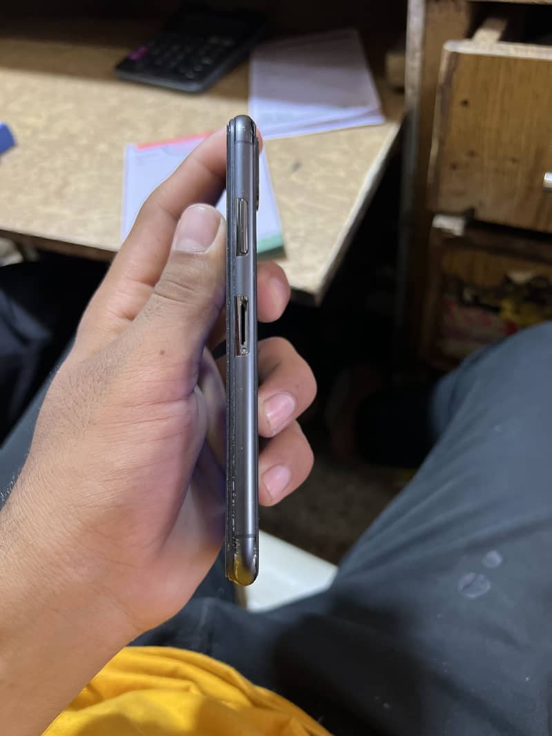 Apple iPhone X 0