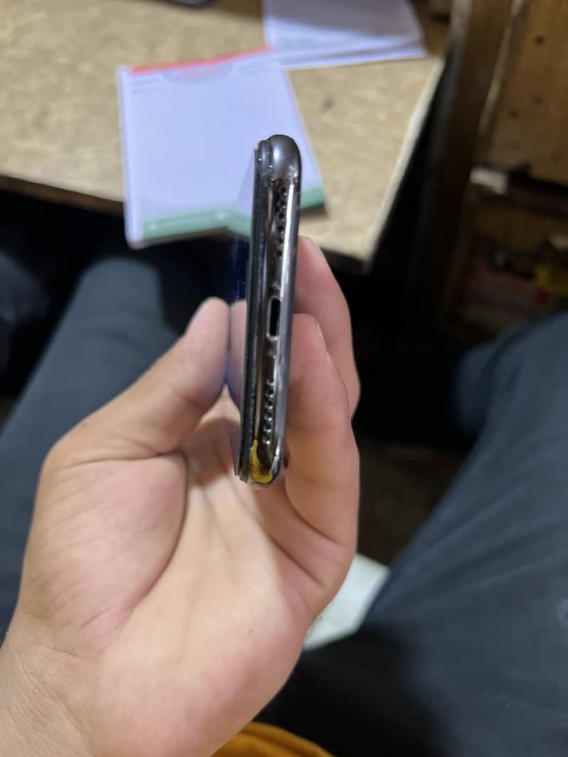 Apple iPhone X 2