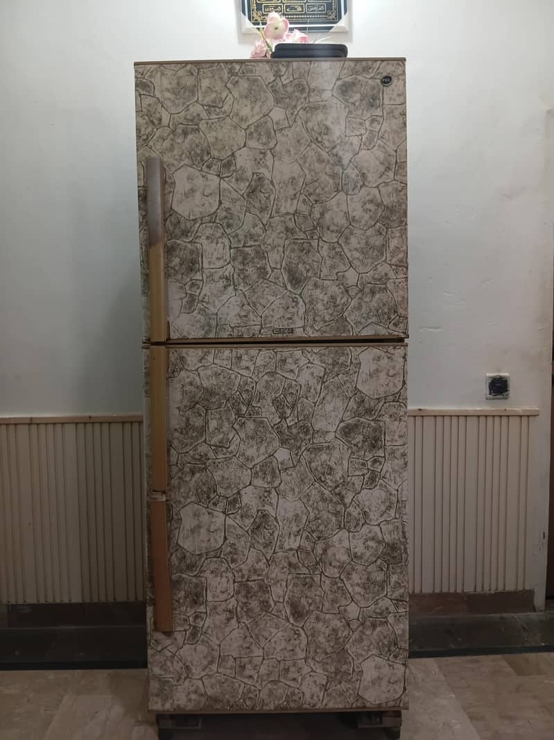 Refrigerator 0