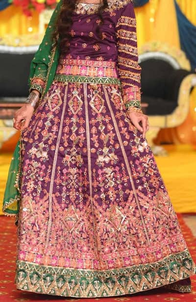 Mehndi lehnga for sale