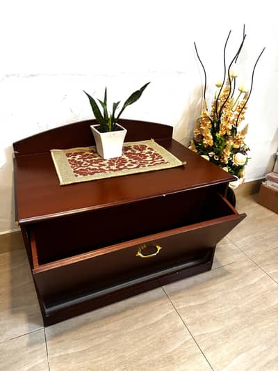 Shoes Rack Table style