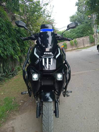 Excellent condition 1761km chali hui