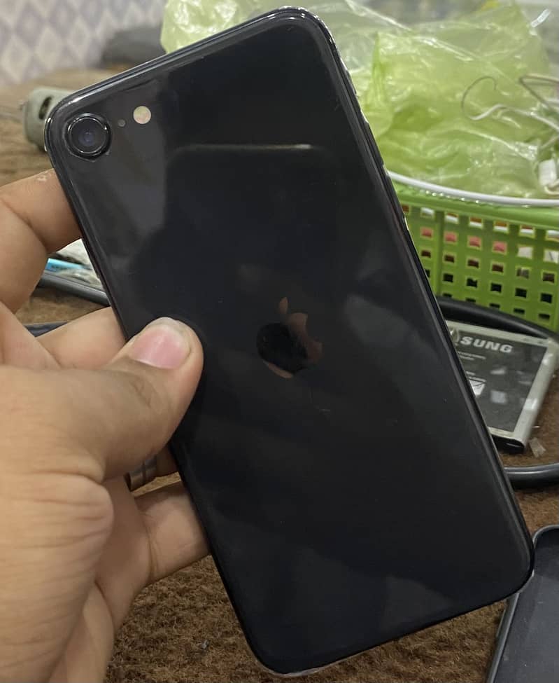 Apple iPhone SE 0