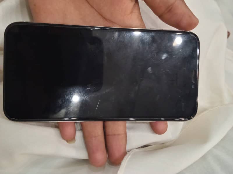 Apple iPhone X 3