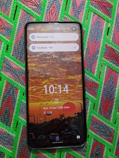 Fujitsu Aroows F51 A Flagship Model Snapdragon 865 8/128 GB PTA Aprove