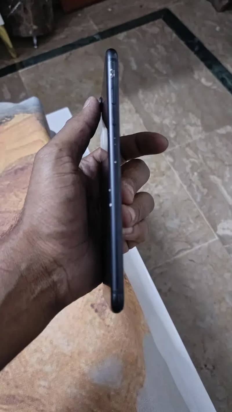 Apple iPhone 7 Plus 3
