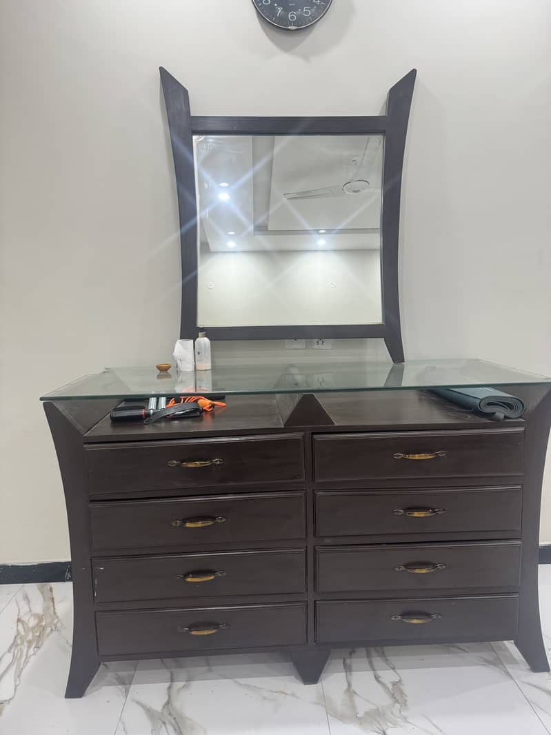 Dressing table 1
