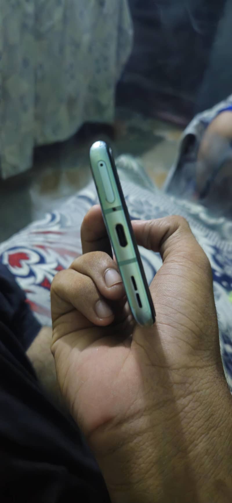 One Plus 9R 1