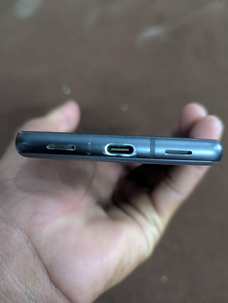 Google Pixel 7A 2