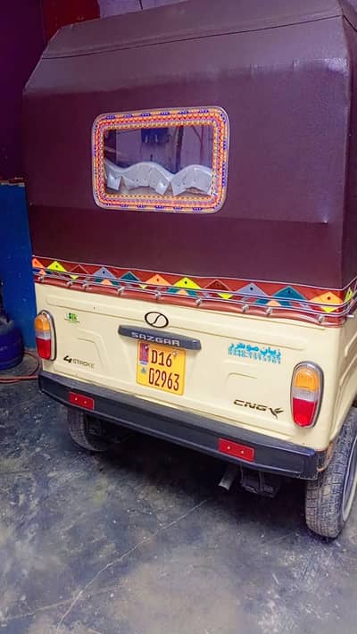Rickshaw model 2016 LPG for sale