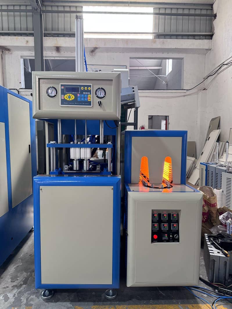 2 Cavity Blowing Machine 2