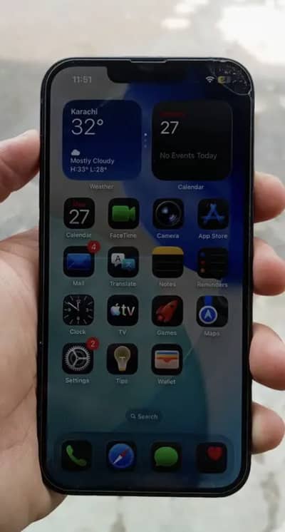 Apple iPhone 13