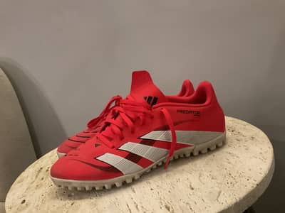 adidas Predator Club TF – Turbo/Cloud White/Core Black uk size 8