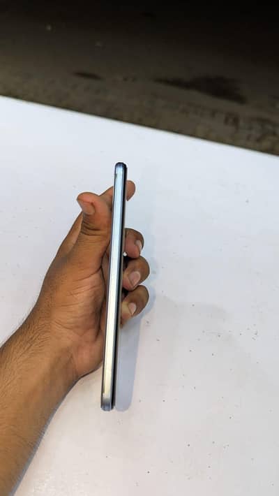 Vivo Y33s