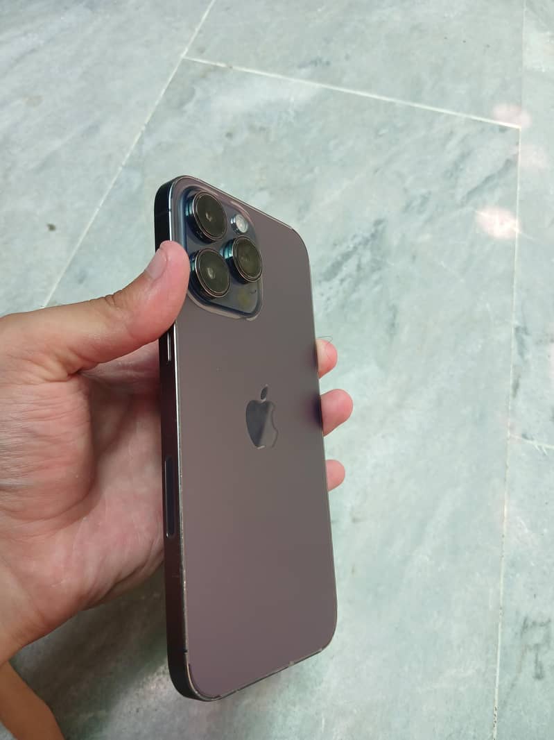 Apple iPhone 14 Pro Max 6