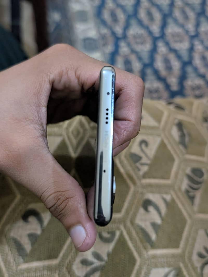 Tecno CAMON 40 Pro 1