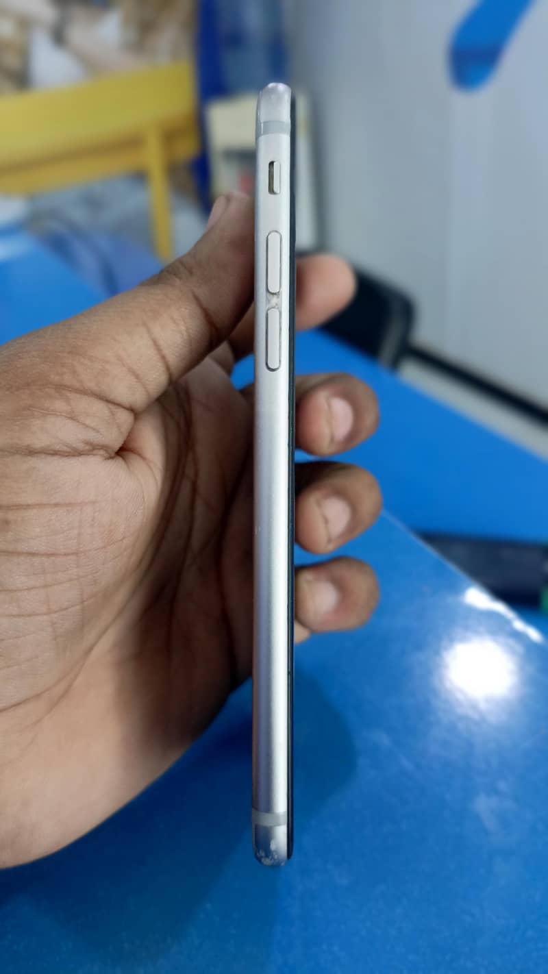 Apple iPhone 6S 6