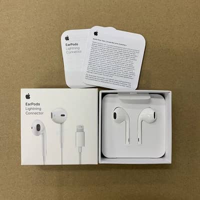 Apple EarPods with lightning connector. Original receipt available