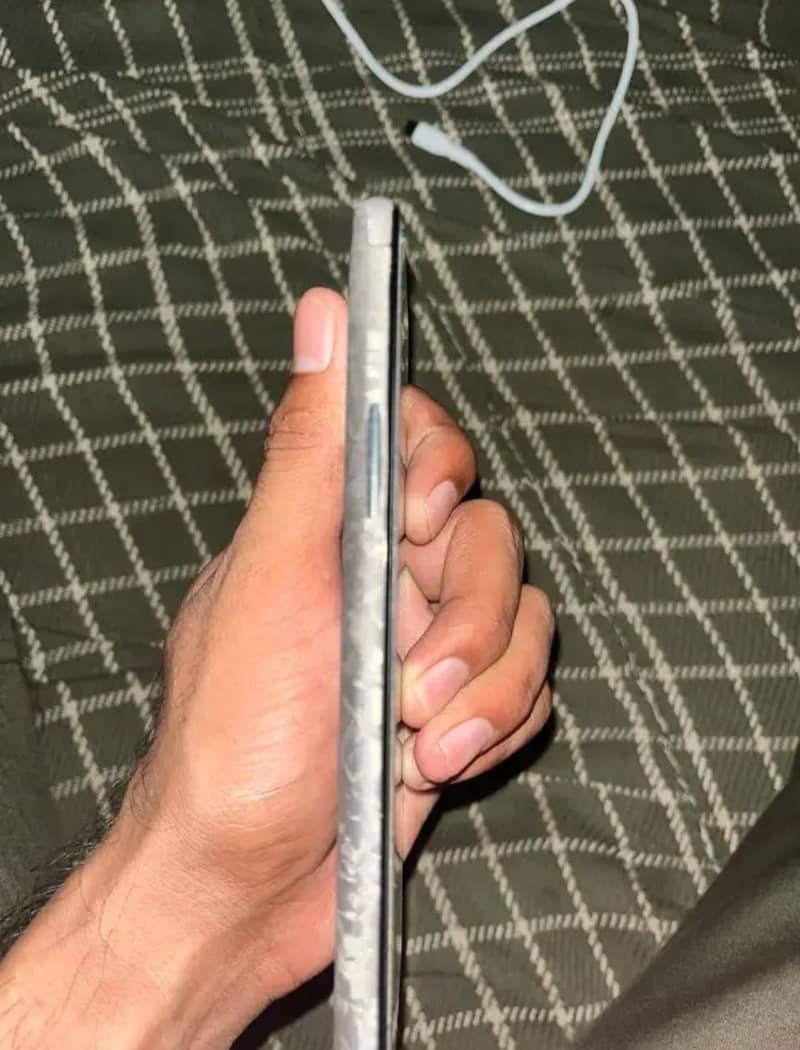 One Plus 9R 2