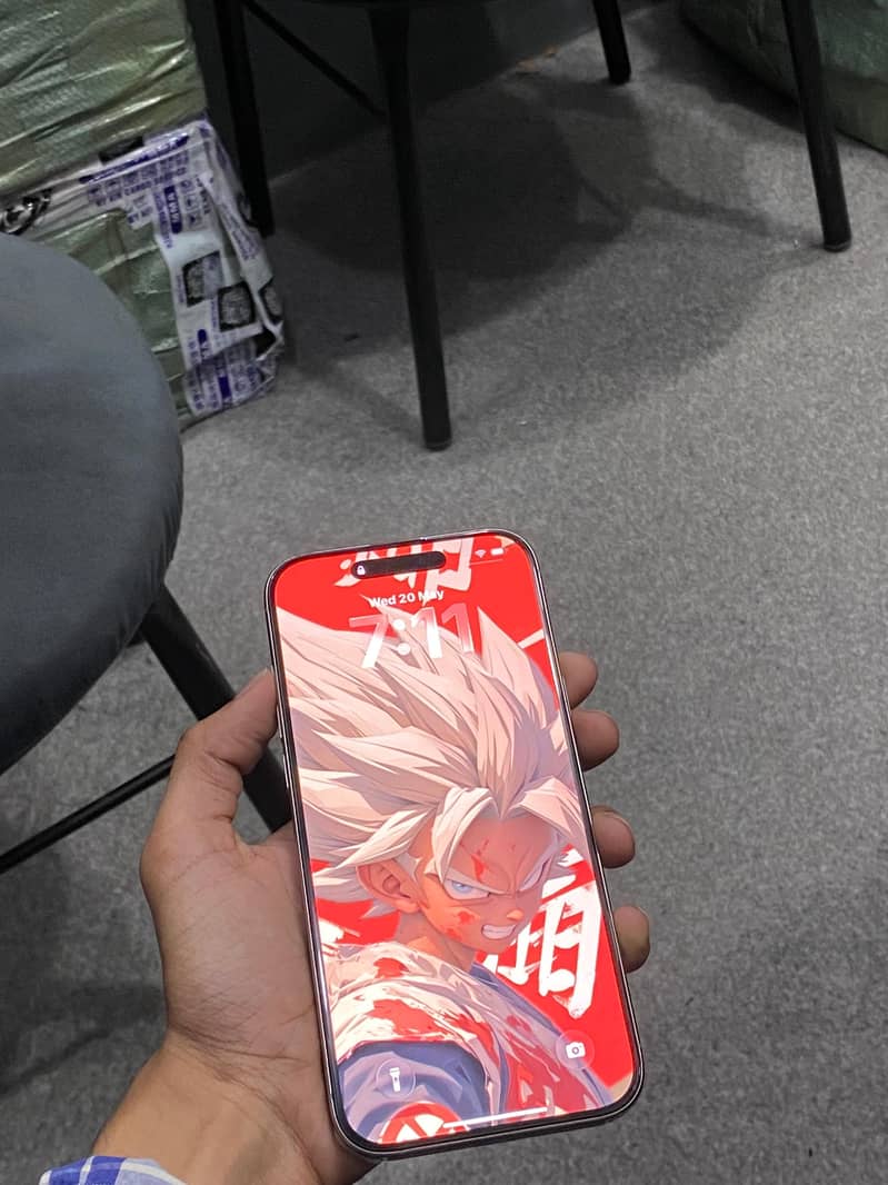 Apple iPhone 16 Pro Max 2