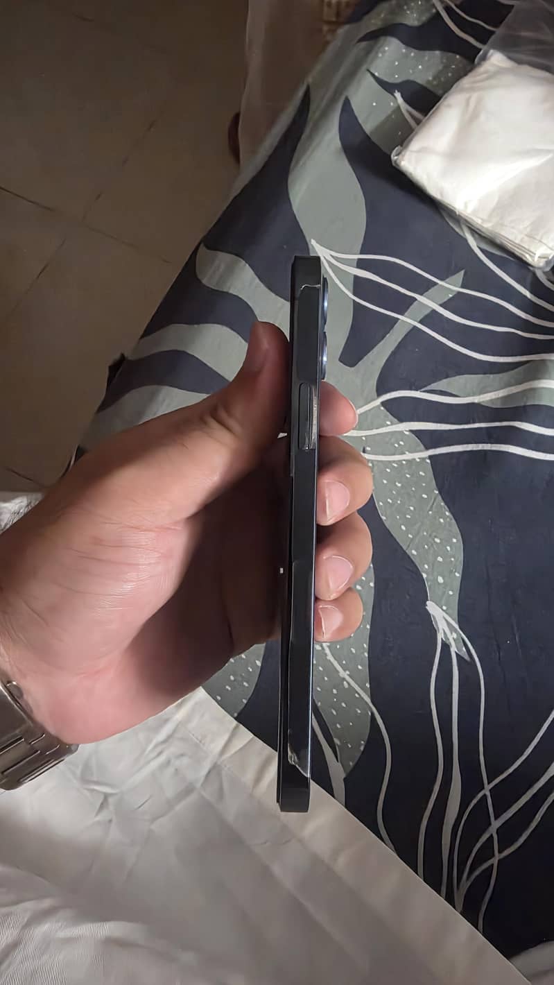 iphone 12 pro 1