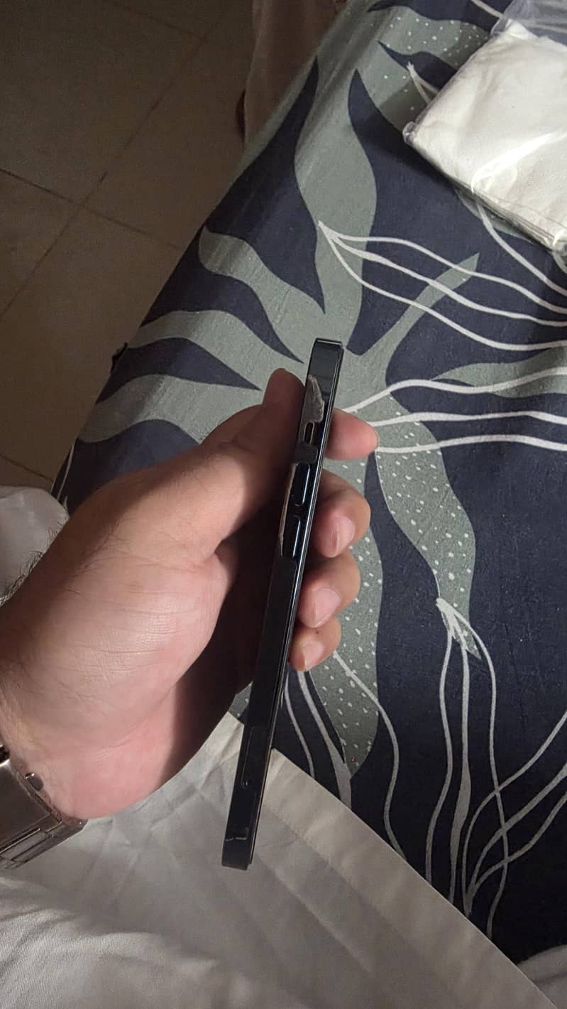 iphone 12 pro 3