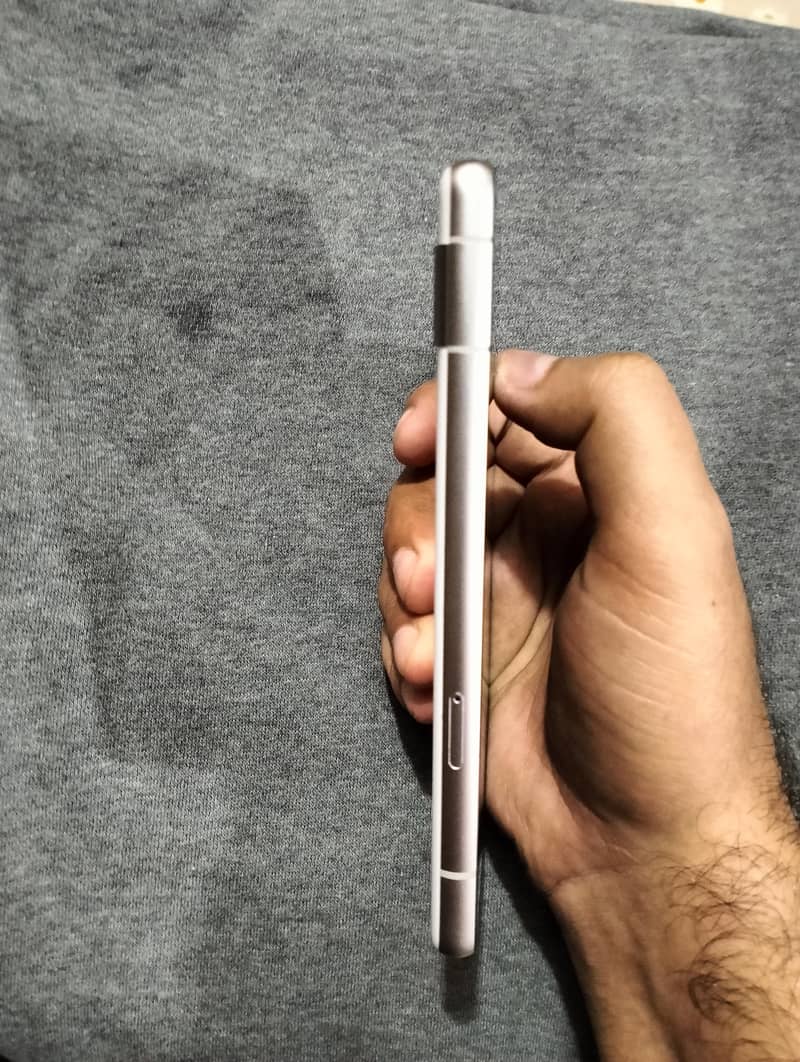 Google Pixel 7a 4