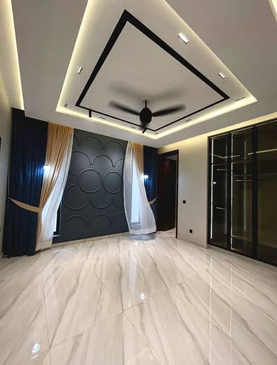 10 Marla Portion Available For Rent On Good Location In Bahria Town