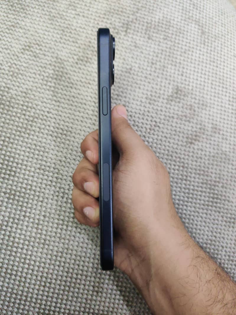 Apple iPhone 15 plus 3