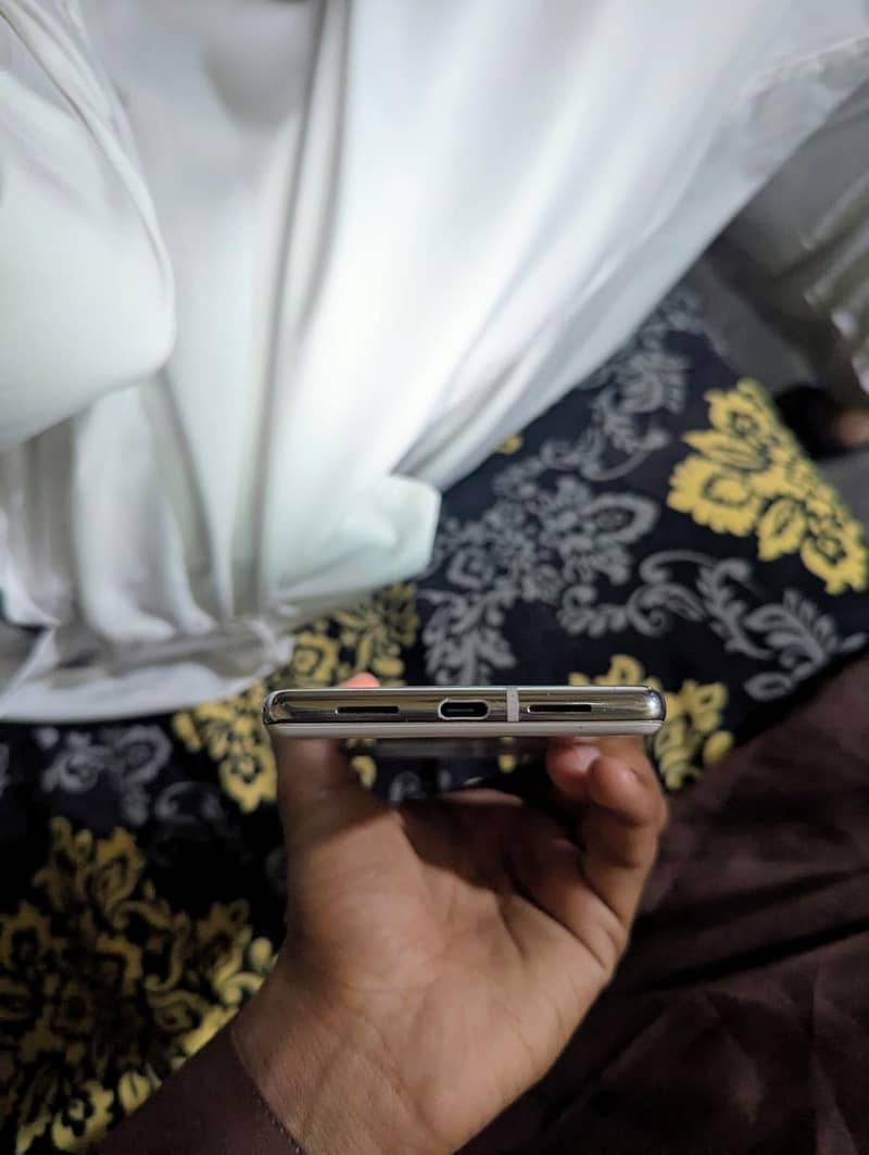 Google pixel 6pro 2