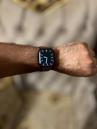 apple watch series 9 45MM good condition battery health 100%