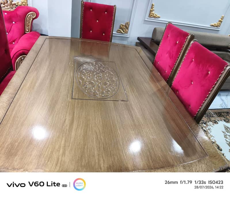 Dining table full set in good condition 1