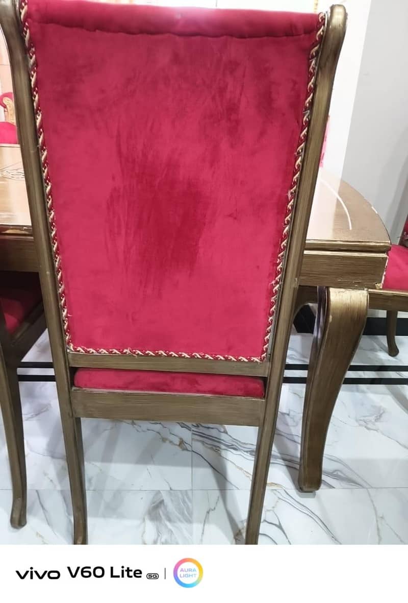 Dining table full set in good condition 15