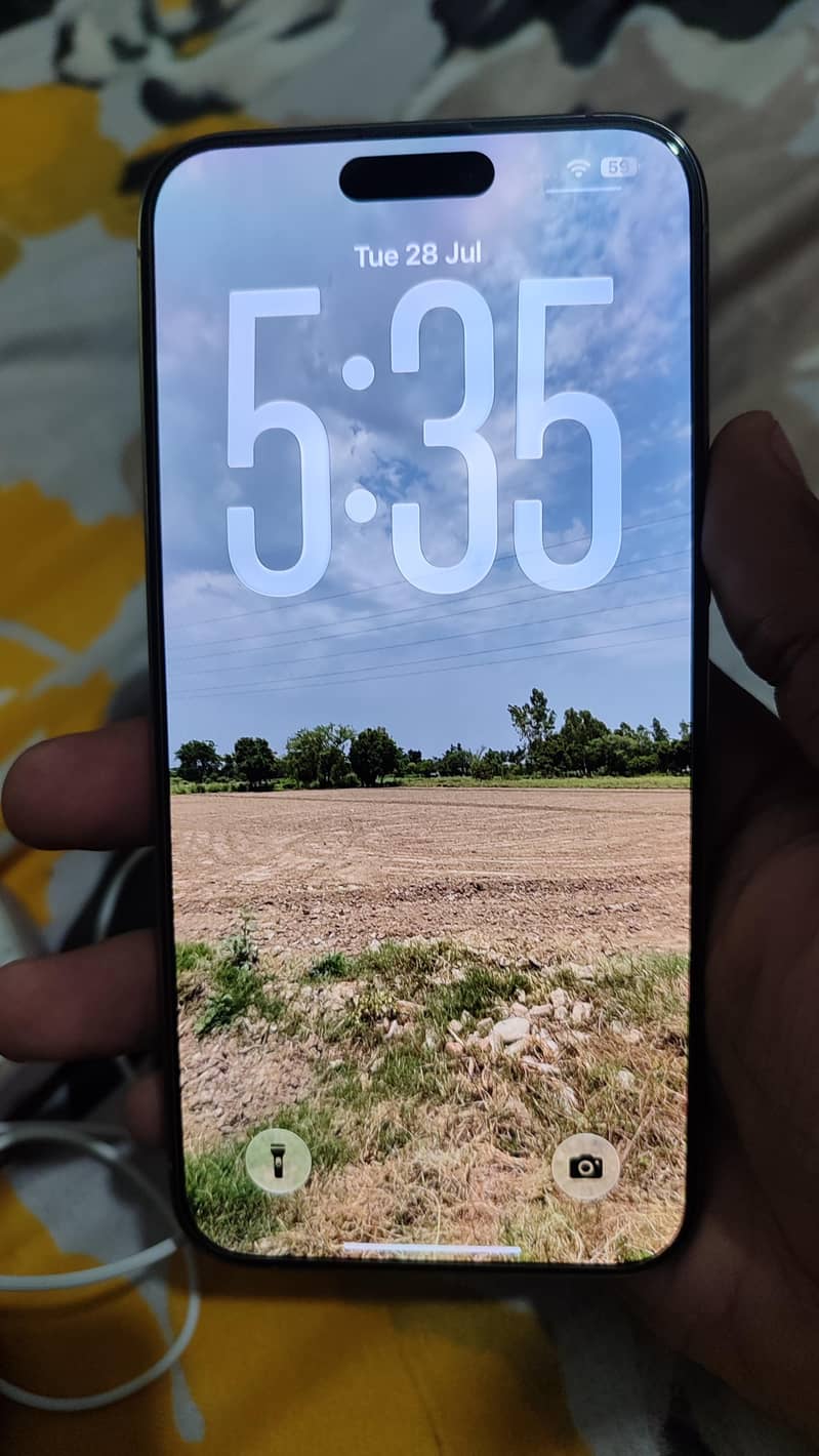 iPhone 15 pro max 0