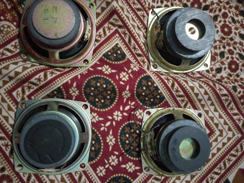 speaker 0