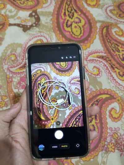 Apple iPhone 11 (4 months physical SIM time)
