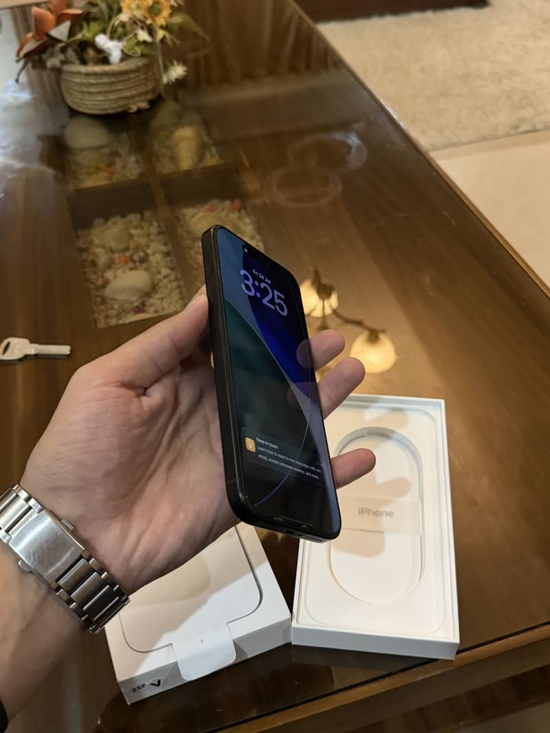 Iphone 16 pro max 3