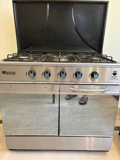 National 5 Burner Gas Cooking  Range