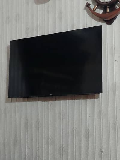 TCL LED 43 INCH