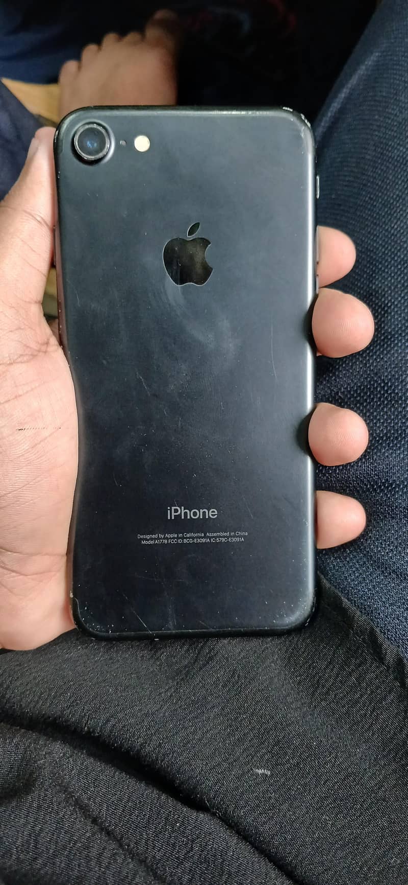 Apple iPhone 7 1