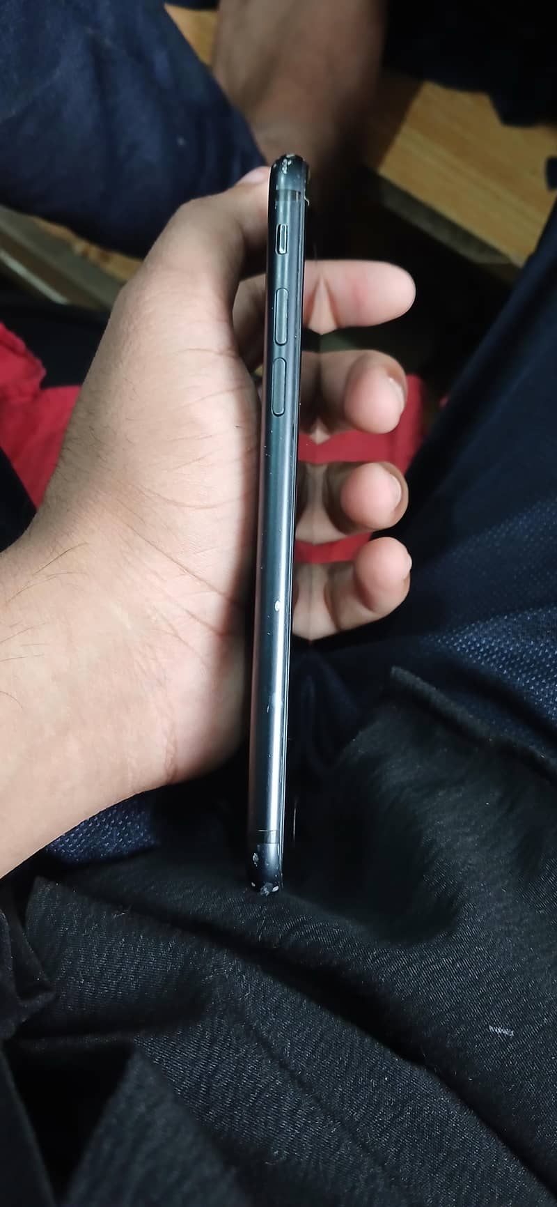 Apple iPhone 7 3