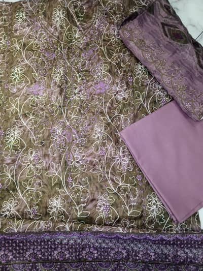 3peic embroidered