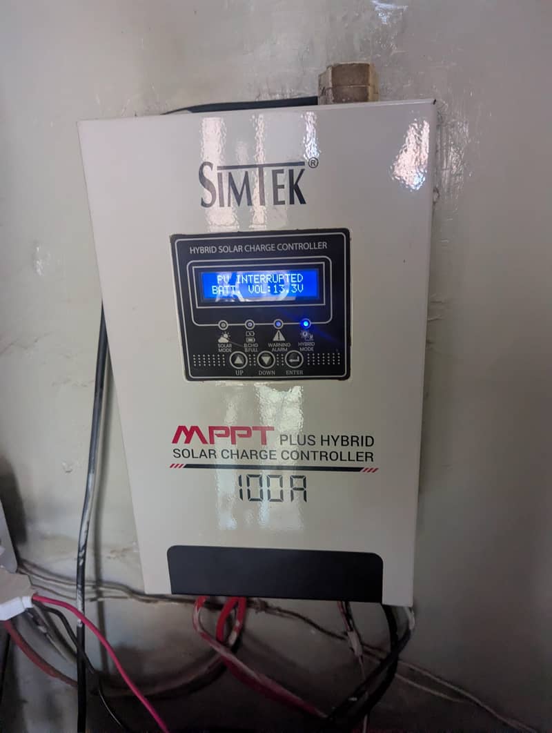 SIMITEK 100 A, MPPT CONTROLLER 1