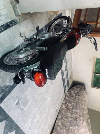Unique 125