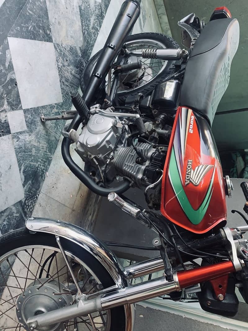 Unique 125 4